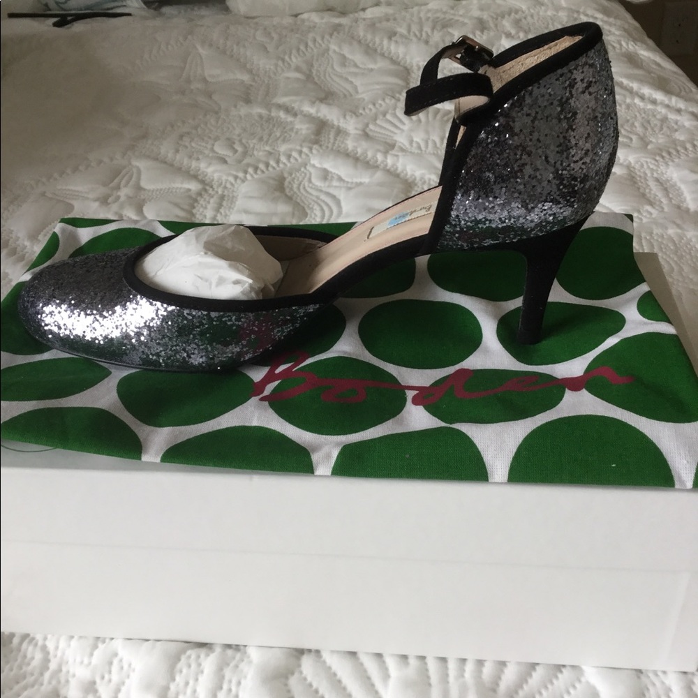 Boden Mary Janes SZ 10 EUR 40 Cute!!  NWT